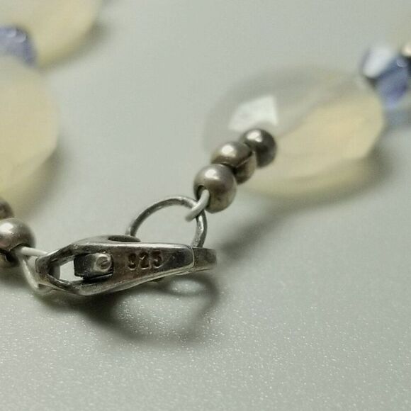Vintage Ivory and Lavender Faceted Glass Beaded Necklace, Sterling Heart Clasp - Picture 5 of 8